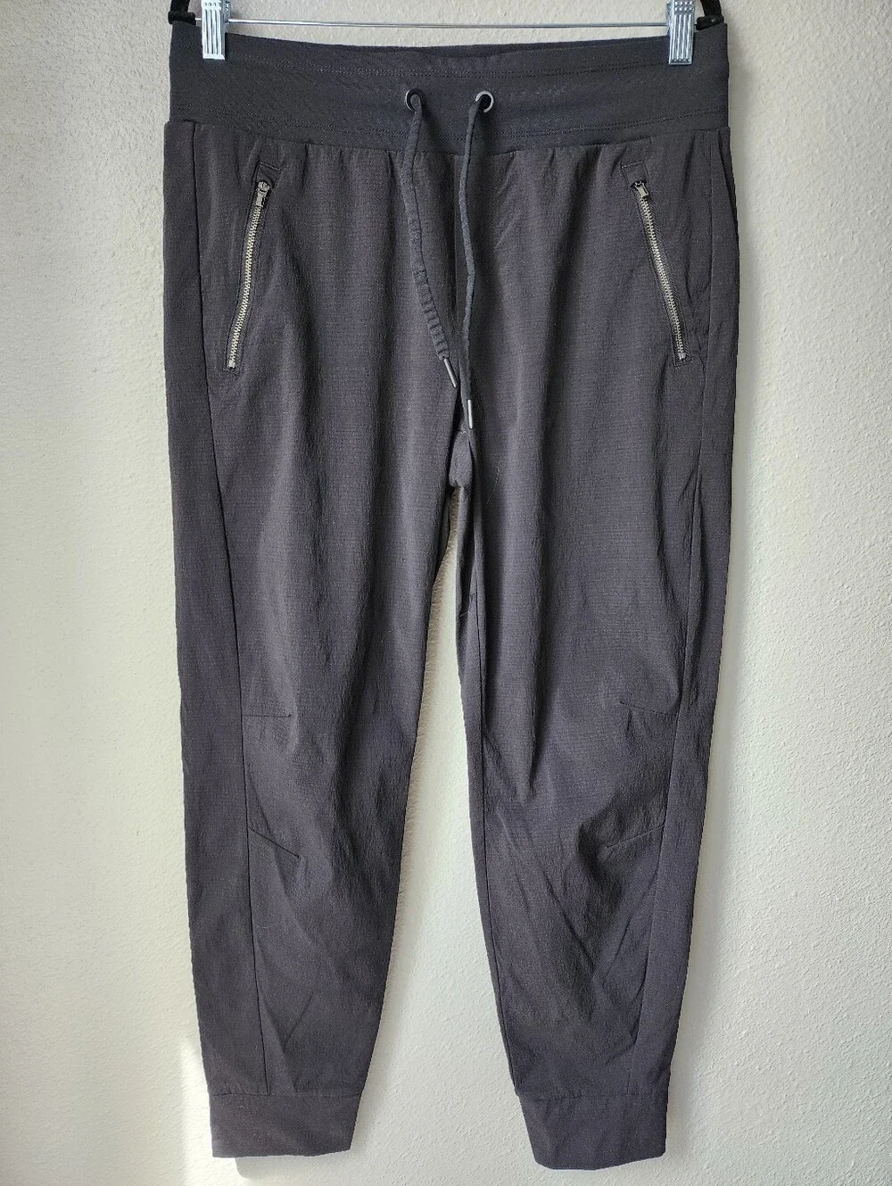 Athleta Trekkie North High Rise Joggers Size 10 In Black